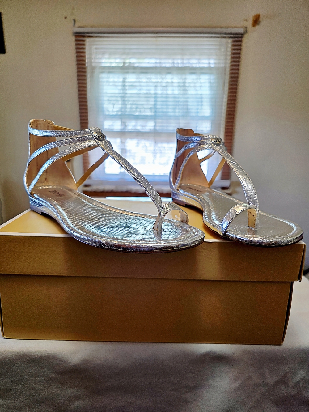 MICHAEL Michael Kors Camille Metallic Leather Sandal In Silver Size 7.5M